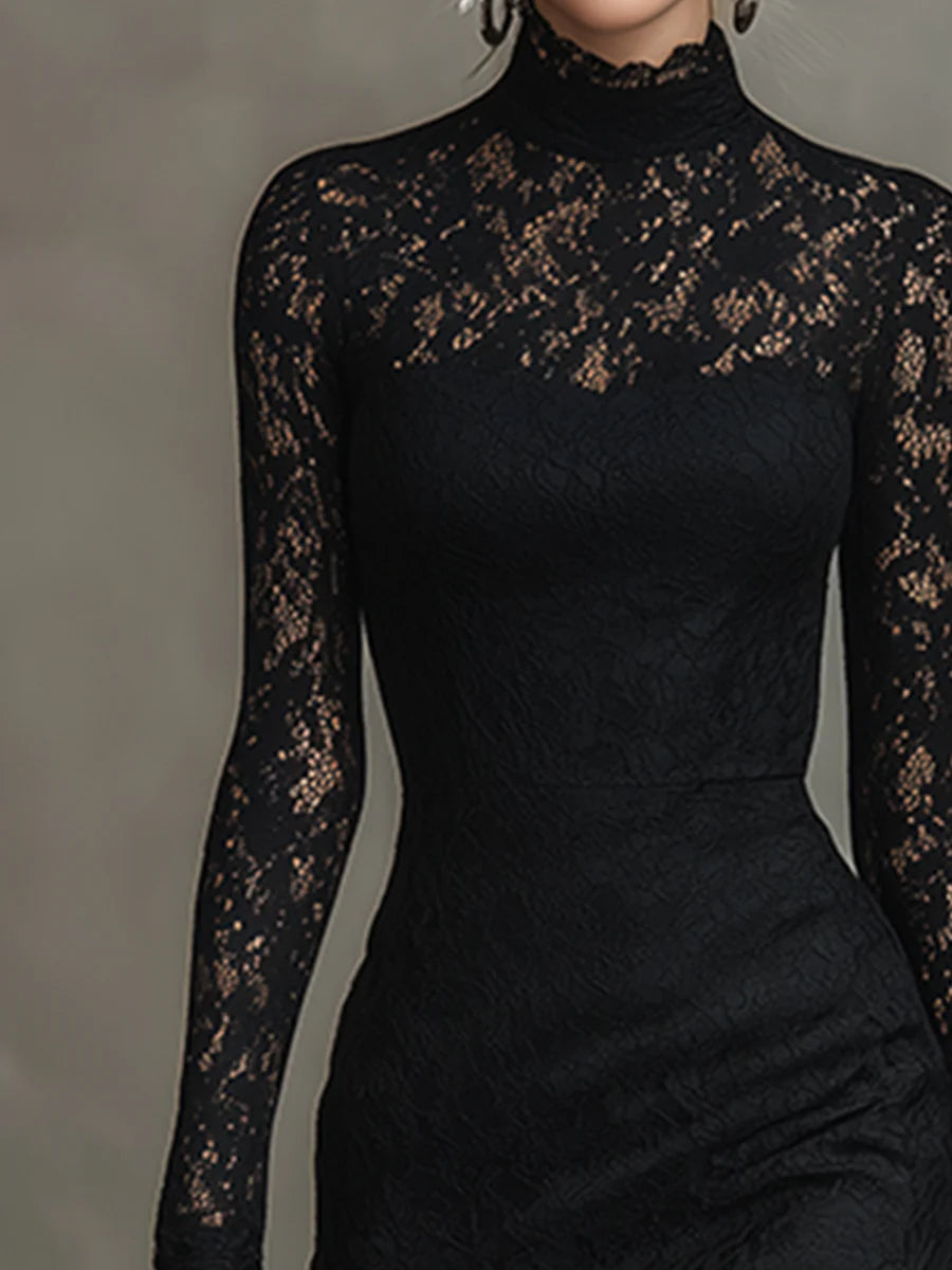 Elwira | Elegancka czarna sukienka maxi z koronką
