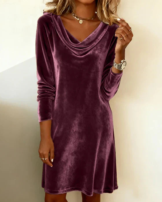 Marta | Elegancka welurowa sukienka midi
